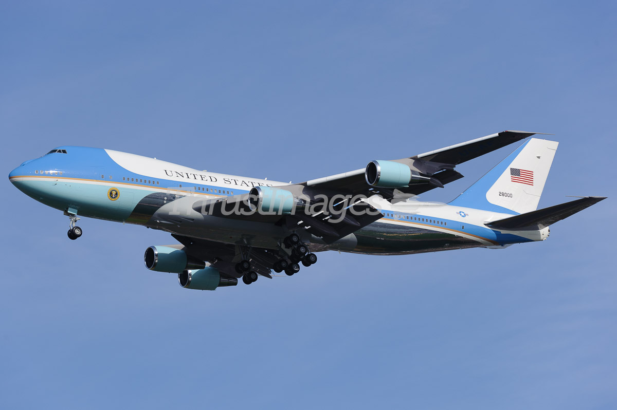 Boeing VC-25A (747-2G4B) 82-8000 (cn 23824/679) Air Force One 28